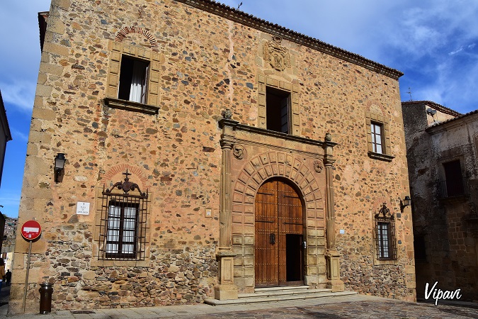Qué ver en Cáceres - Palacio Episcopal